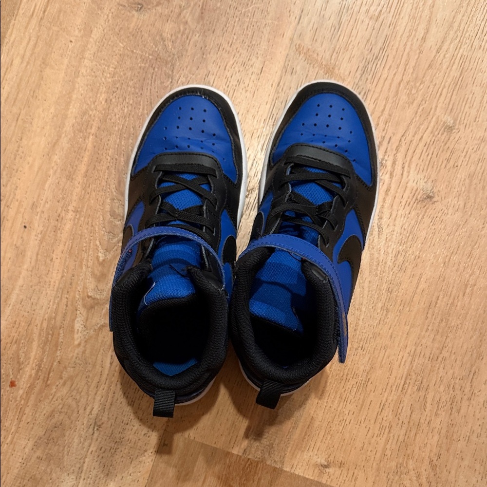 Court Borough mid 2 Kids Blue and Black Sneakers